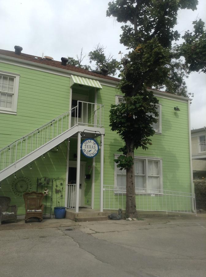 Star Of Texas Inn Building Two Остин Екстериор снимка
